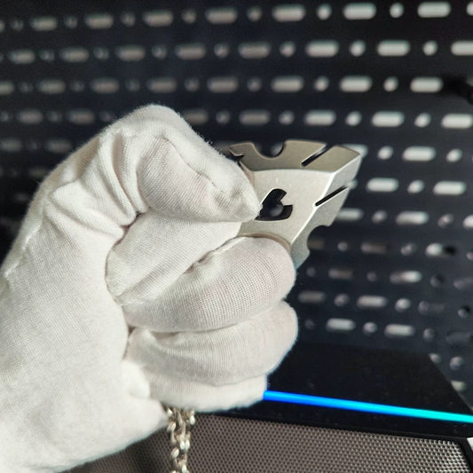 Unisex Pure Titanium Necklace Pendant TC21 Titanium Alloy Knuckle Doomsday Shield EDC