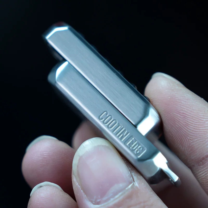 Magnetic Fidget Coin – EDC Stress Relief with Infinite Spin & Push Mechanism